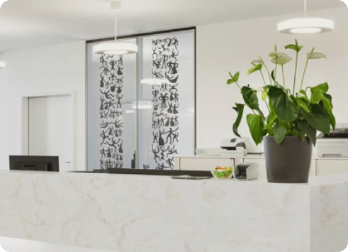 Стойки ресепшен