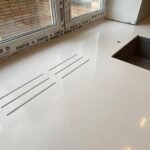 Столешница из искусственного камня для кухни изготовлено в правила камня