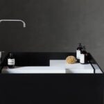 Hi-Macs S022 Black изготовлено в правила камня