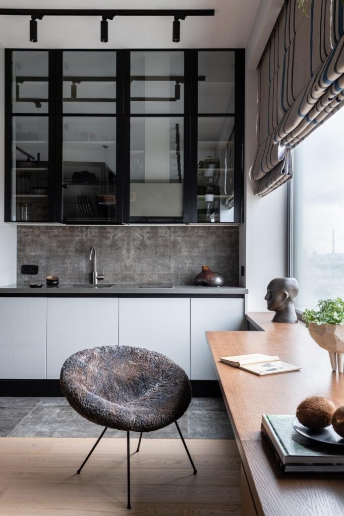 Столешница из кварцевого агломерата и мойка на кухню изготовлено в правила камня