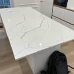 Столешница из кварцевого агломерата, остров, фартук для кухни изготовлено в правила камня