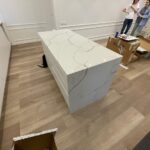 Столешница из кварцевого агломерата, остров, фартук для кухни изготовлено в правила камня