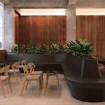 Hi-Macs S100 Coffee Brown изготовлено в правила камня