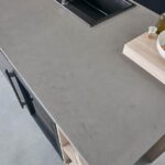 Hi-Macs M552 Shadow Concrete изготовлено в правила камня