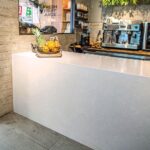 Hi-Macs M702 Frost изготовлено в правила камня