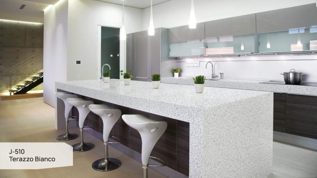 Grandex J-510 Terazzo Bianco изготовлено в правила камня