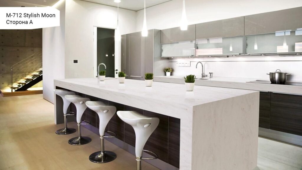 Grandex M-712 Stylish Moon (сторона A) изготовлено в правила камня