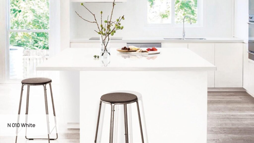 Neomarm N 010 White изготовлено в правила камня