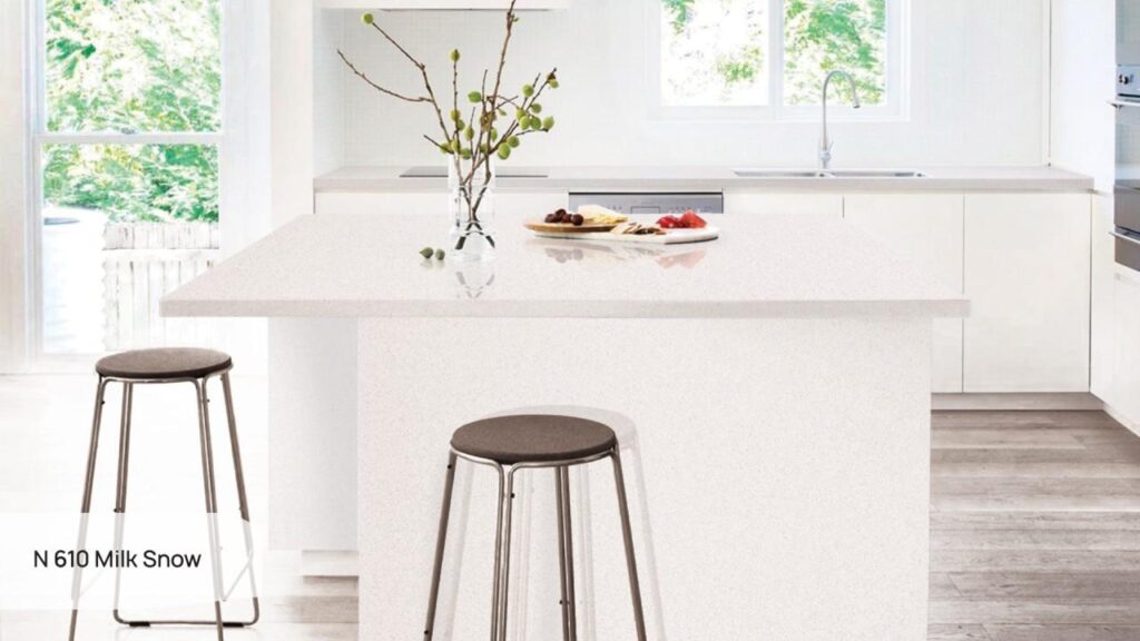 Neomarm N 610 Milk Snow изготовлено в правила камня