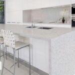 Neomarm NM 110 Foggy Shell изготовлено в правила камня