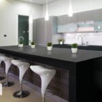 Grandex P-105 Pure Black изготовлено в правила камня