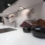 SmartQuartz Super White изготовлено в правила камня