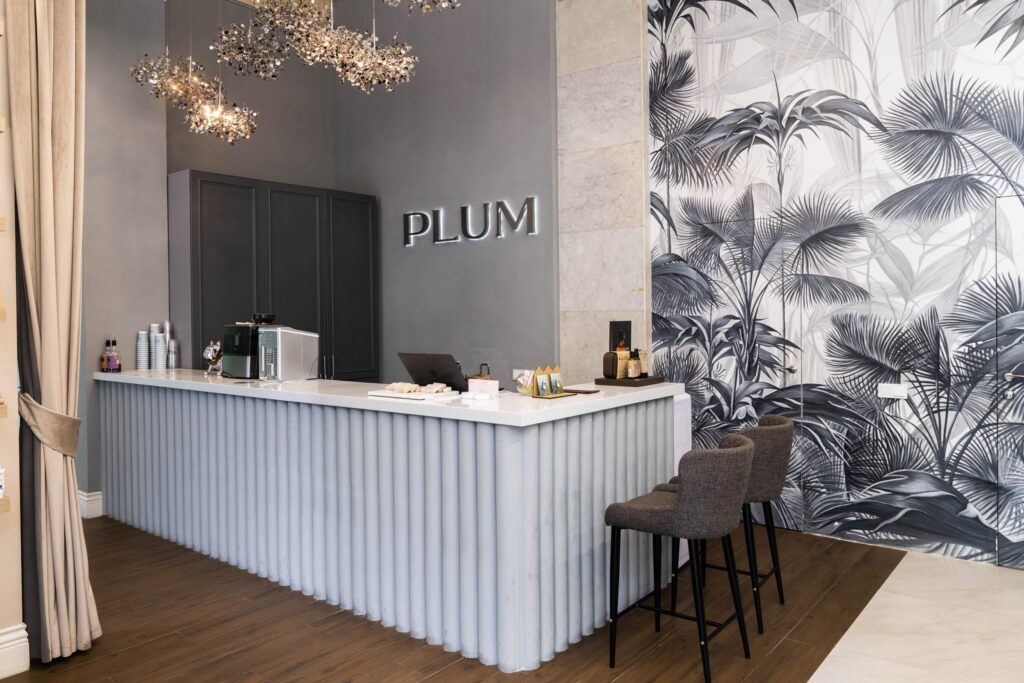 Столешница из искусственного камня на ресепшн изготовлено в правила камня