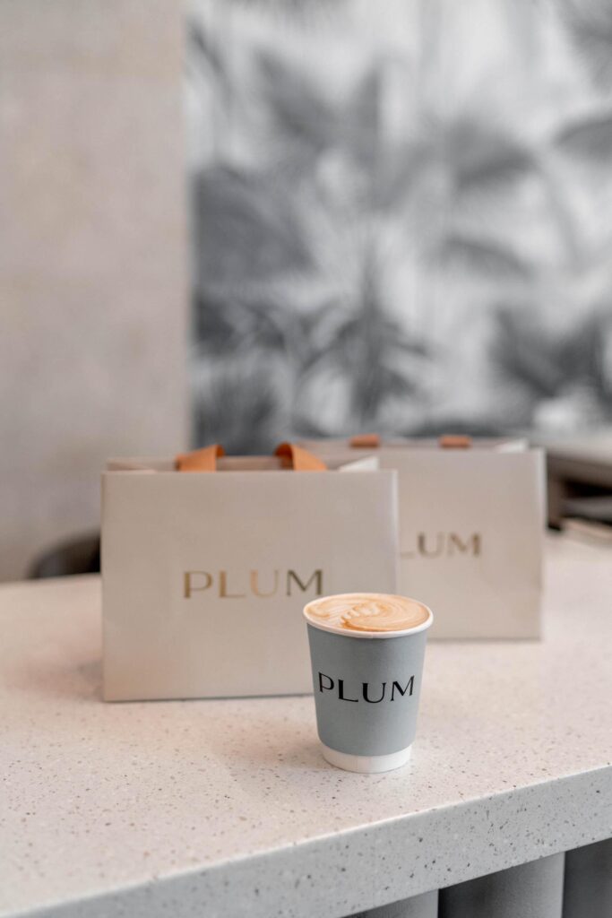 Столешница из искусственного камня на ресепшн изготовлено в правила камня