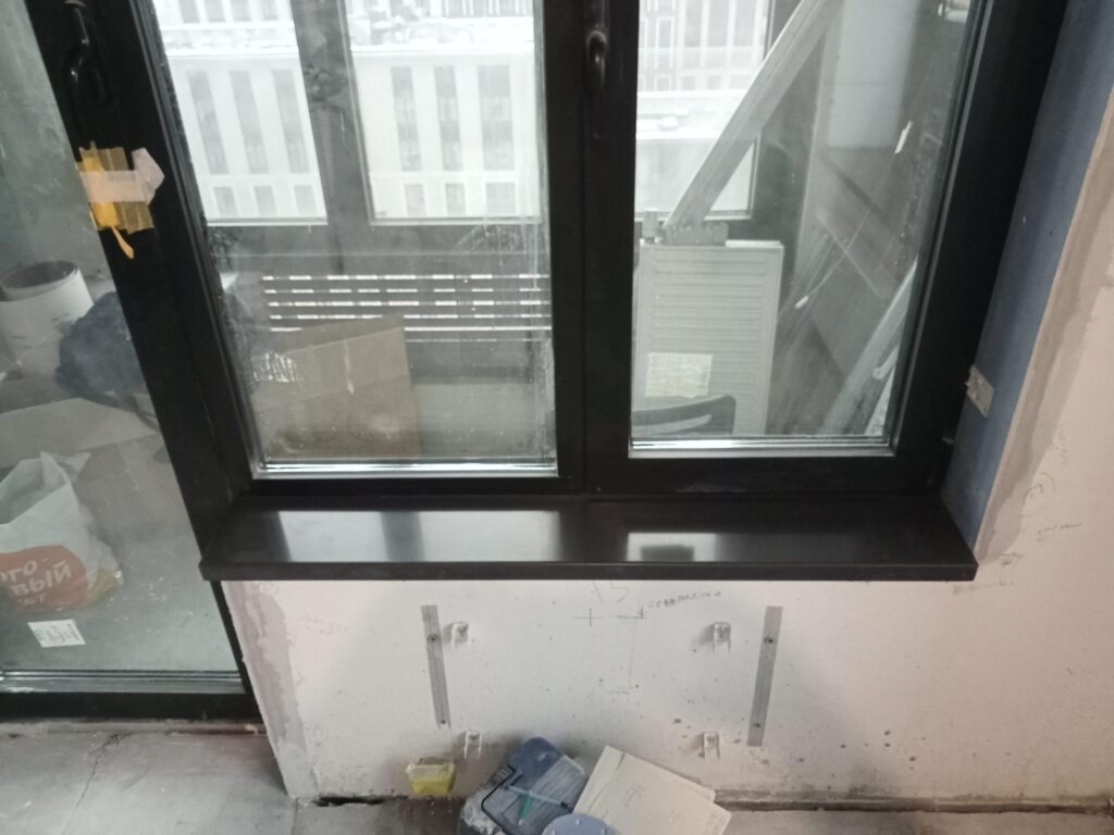 1 радиусный и 5 прямых подоконников из искусственного камня изготовлено в правила камня