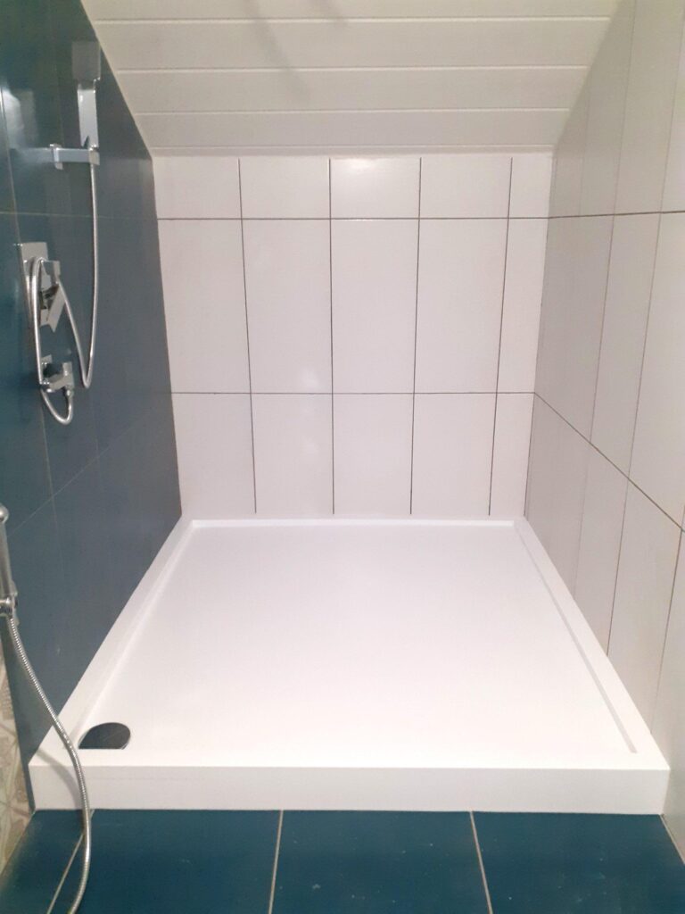 Душевой поддон из искусственного камня для ванной комнаты изготовлено в правила камня