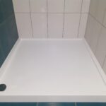 Душевой поддон из искусственного камня для ванной комнаты изготовлено в правила камня