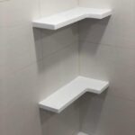 Полки скрытого монтажа из искусственного камня для ванной комнаты изготовлено в правила камня