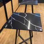 Столешница для стола из кварцевого агломерата изготовлено в правила камня