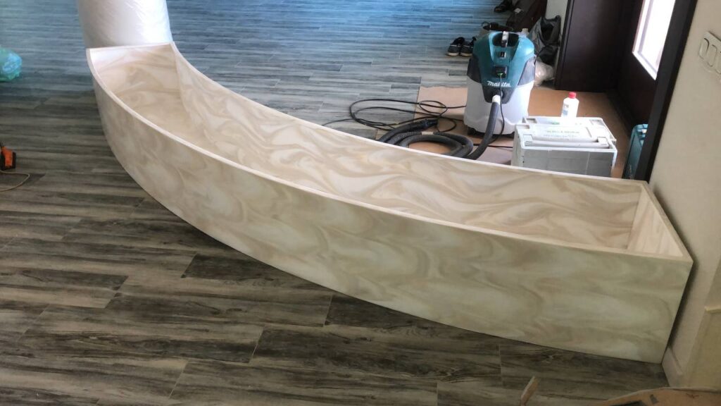 Каменное кашпо по индивидуальному заказу изготовлено в правила камня