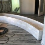 Каменное кашпо по индивидуальному заказу изготовлено в правила камня