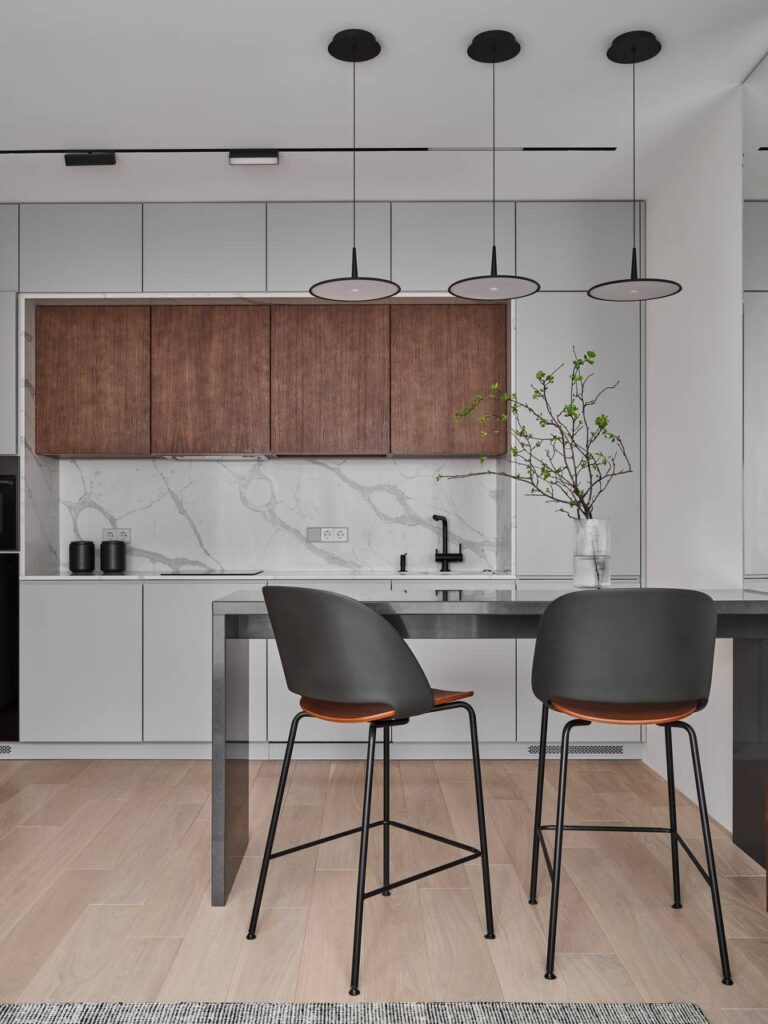 Барная стойка из кварцевого агломерата для кухни изготовлено в правила камня