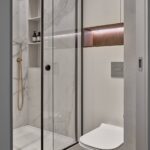 Ниша с полками из искусственного камня для душевой кабины изготовлено в правила камня