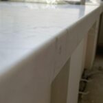 Подоконники под мрамор (цена за 3 штуки) из кварцевого агломерата изготовлено в правила камня