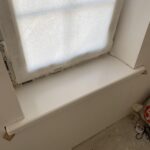 6 прямых подоконников с фигурной кромкой из искусственного камня изготовлено в правила камня