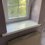 6 прямых подоконников с фигурной кромкой из искусственного камня изготовлено в правила камня