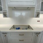 Столешница и фартук на кухню из искусственного камня изготовлено в правила камня