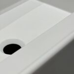 Подвесная столешница с непроливайкой и интегрированной раковиной изготовлено в правила камня