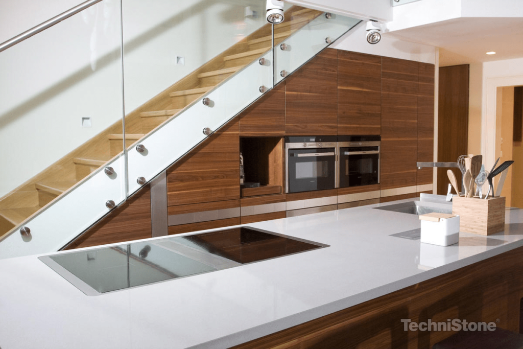 Technistone Crystal Polar White изготовлено в правила камня