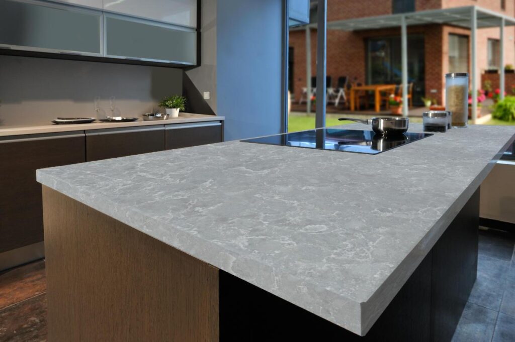 Technistone Fantasy Grey изготовлено в правила камня