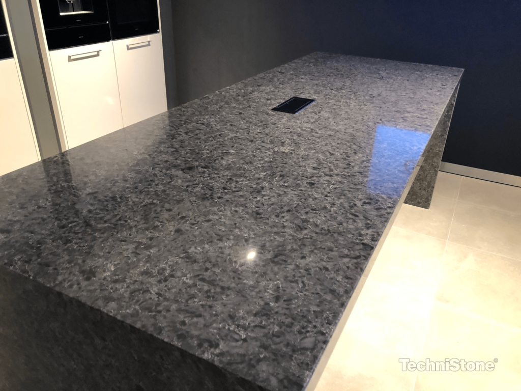 Technistone Noble Imperial Grey изготовлено в правила камня