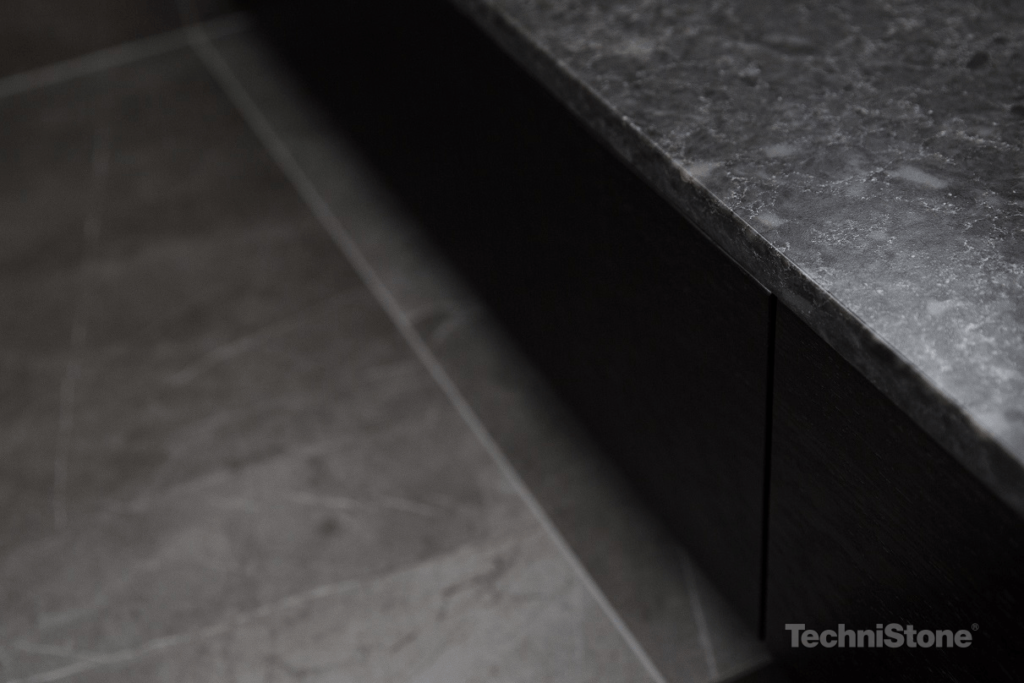 Technistone Noble Imperial Grey изготовлено в правила камня