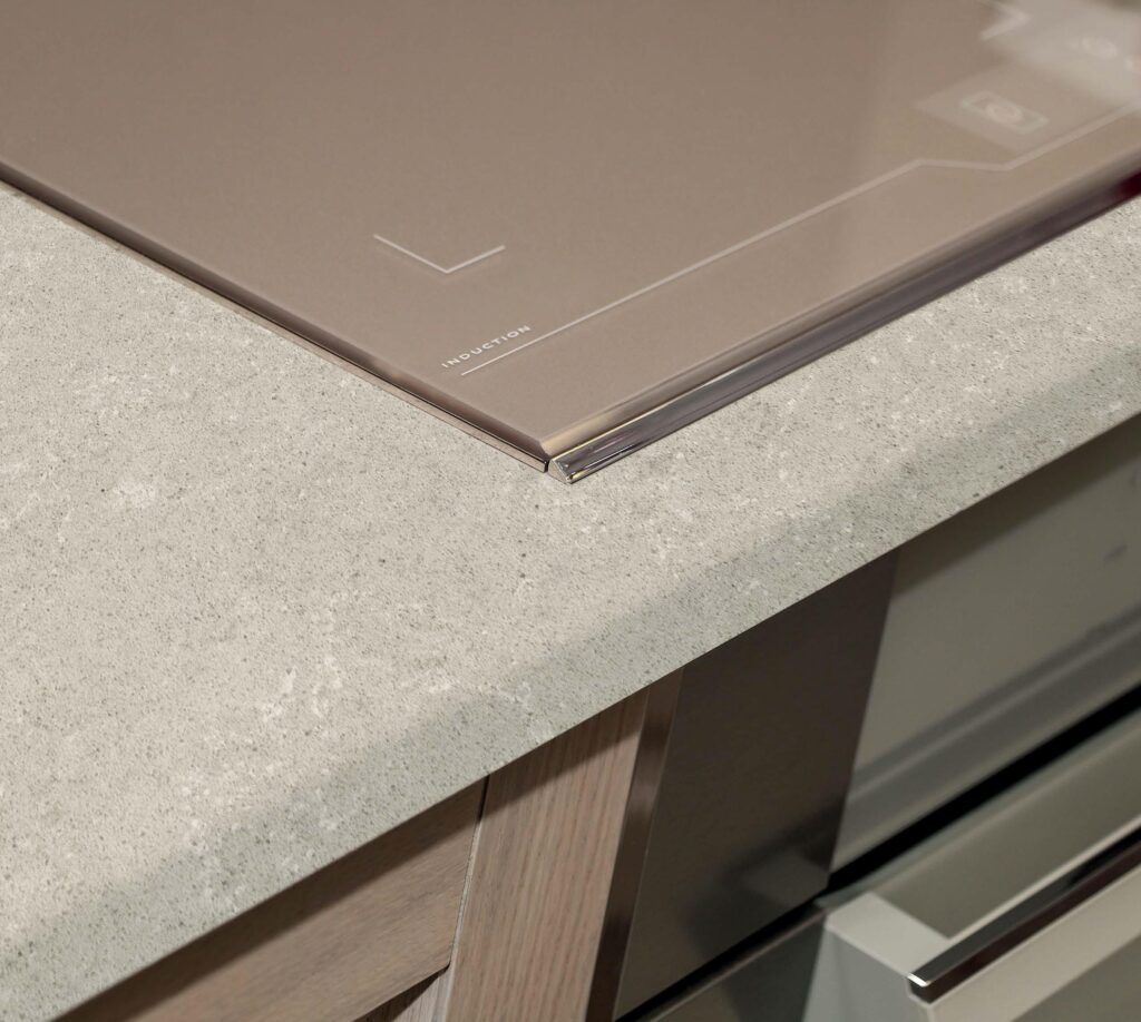 Technistone Noble Ivory White изготовлено в правила камня