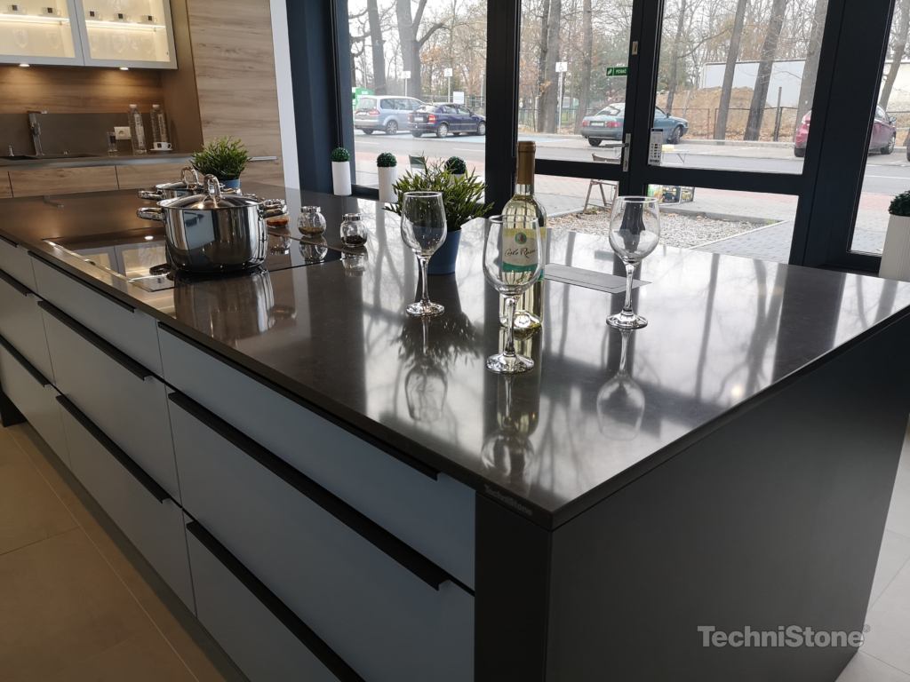 Technistone Noble Pietra Grey изготовлено в правила камня