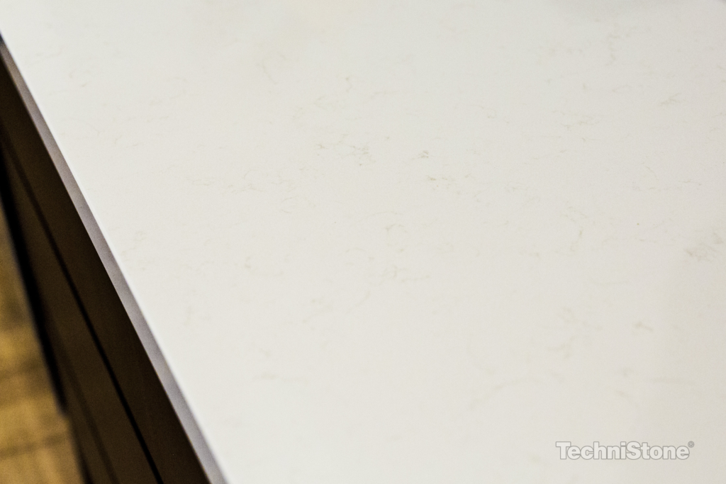 Technistone Noble Supreme White изготовлено в правила камня