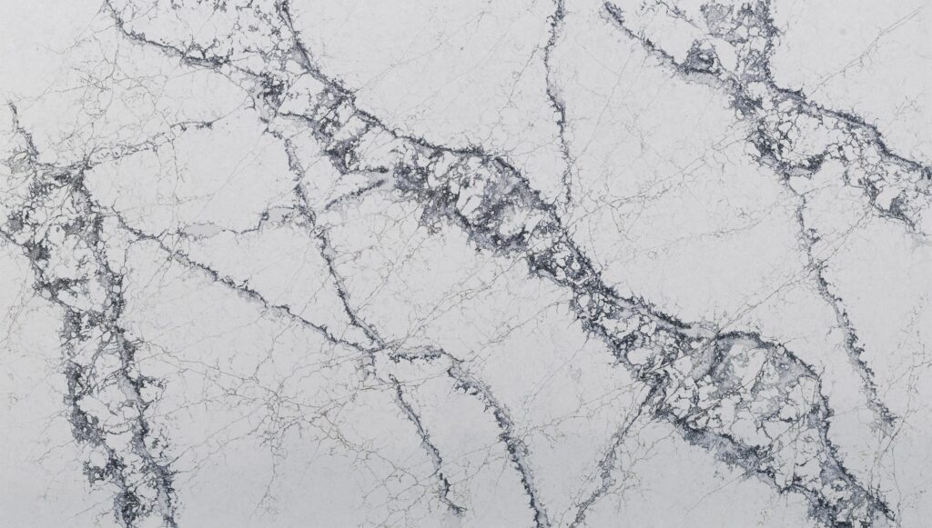 Quantra 9962 La Dolce Vita изготовлено в правила камня