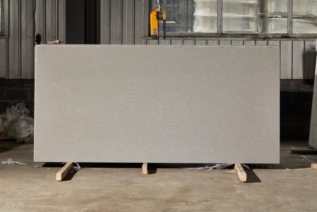 Avarus R403 Скалы Карелии изготовлено в правила камня