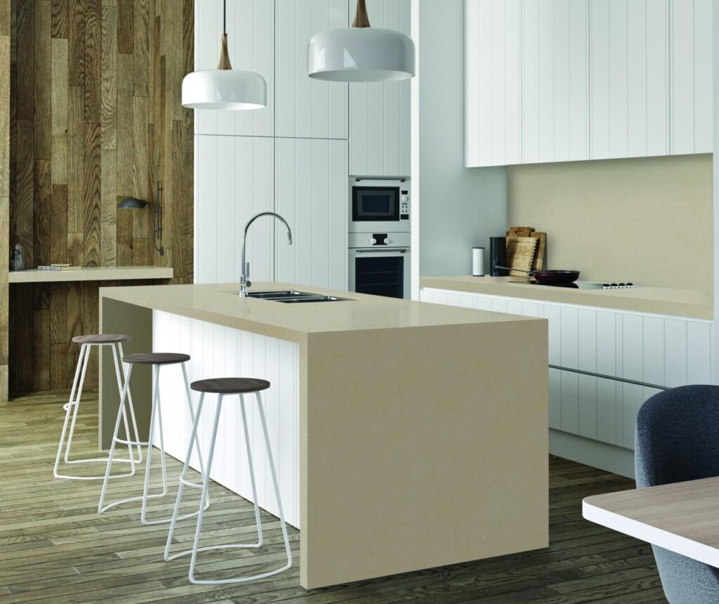 Avarus R522 Золотое Кольцо изготовлено в правила камня