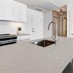 Coante 3310 Arctic Breeze изготовлено в правила камня