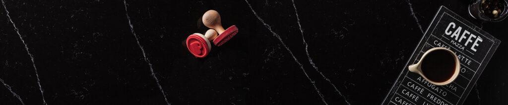 Coante 7716 Arte Black изготовлено в правила камня