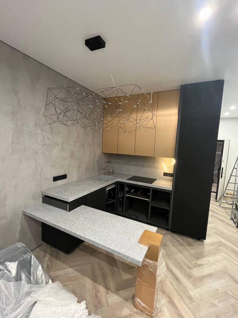 Угловая бесшовная столешница с мойкой и обеденный стол на кухню из акрилового камня изготовлено в правила камня