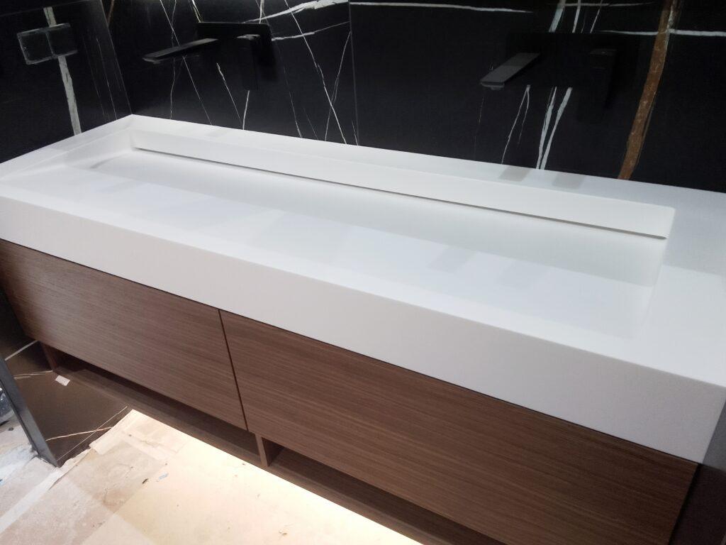 Щелевая раковина для ванной комнаты из акрилового камня изготовлено в правила камня