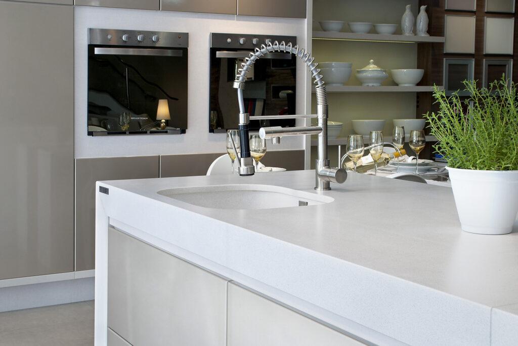 Silestone White Storm изготовлено в правила камня