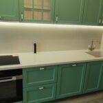 Мойка, столешница и фартук для кухни из искусственного камня изготовлено в правила камня