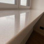 Акриловый подоконник сложной формы изготовлено в правила камня