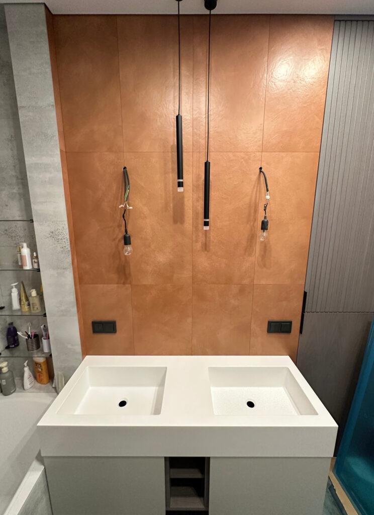 Акриловая столешница с двумя интегрированными раковинами в ванную комнату изготовлено в правила камня